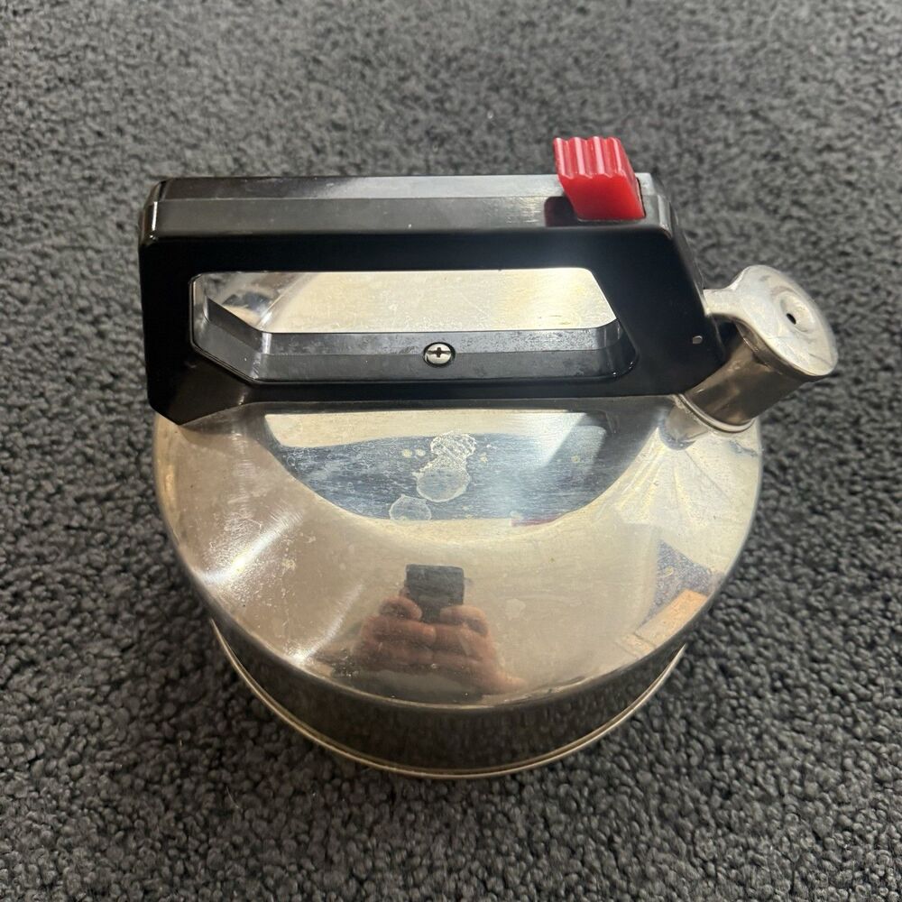 Vintage Metro-Korea Stainless Steel Whistling Tea/Coffee/Water Kettle Red Button